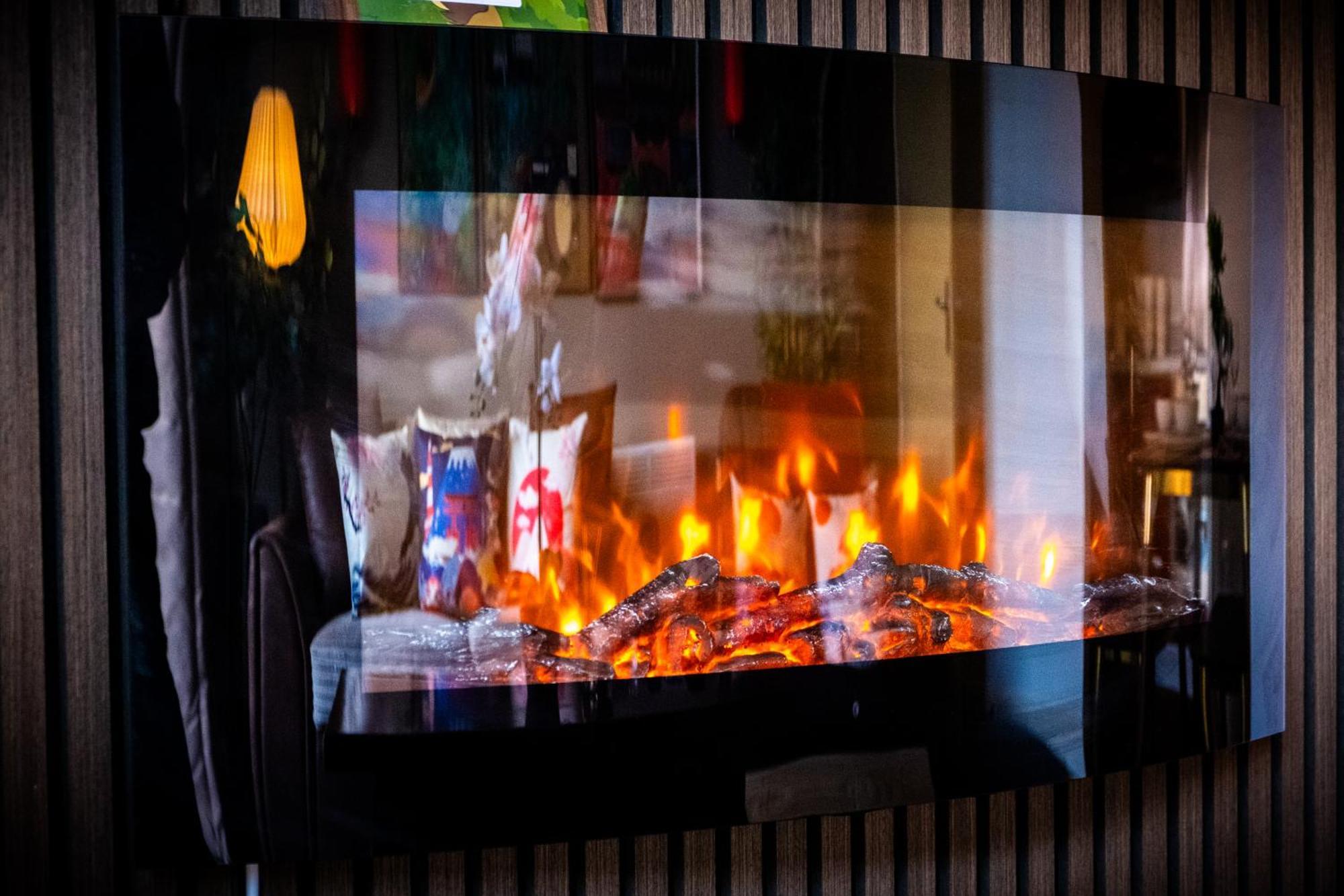 Anime Suite - Central And Free Parking With Netflix 伯明翰 外观 照片