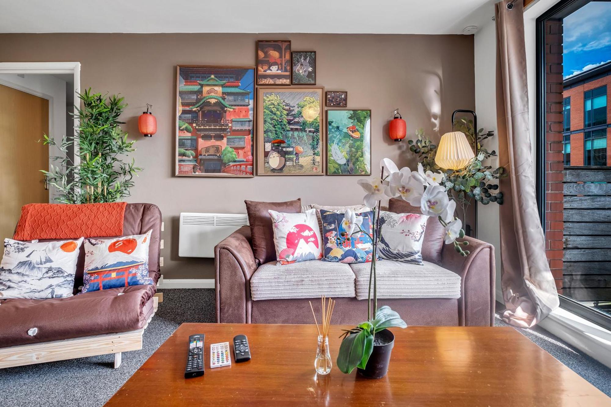Anime Suite - Central And Free Parking With Netflix 伯明翰 外观 照片
